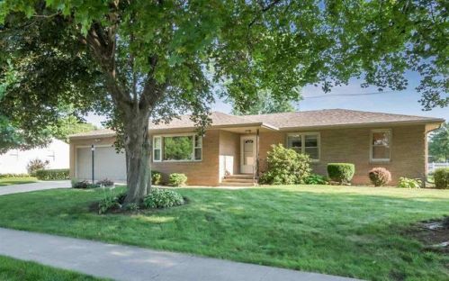 611 F Ave, Richmond, IA 52247-9777
