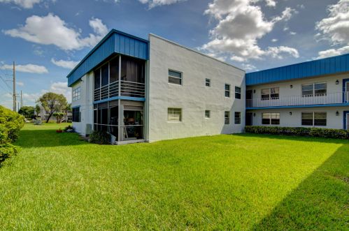 523 Normandy K, Delray Beach FL  33484-4824 exterior