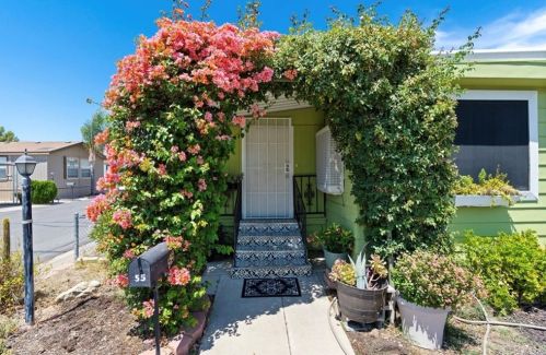 455 7th St, San Jacinto, CA 92583-4801
