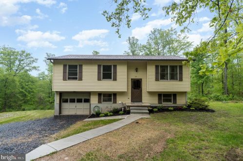 54 Ridge Trl, Charnita, PA 17320-8249