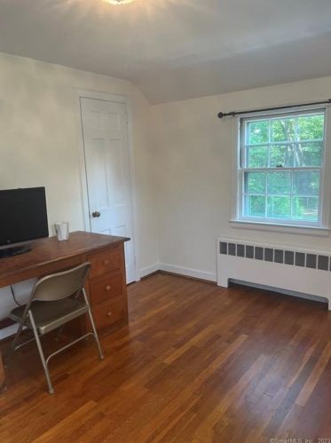 5 Guernsey Rd, Bloomfield CT  06002-3401 exterior