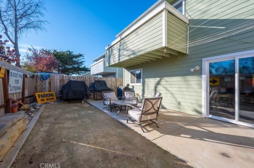 122 Valley View Dr, Santa Maria CA  93455-5540 exterior