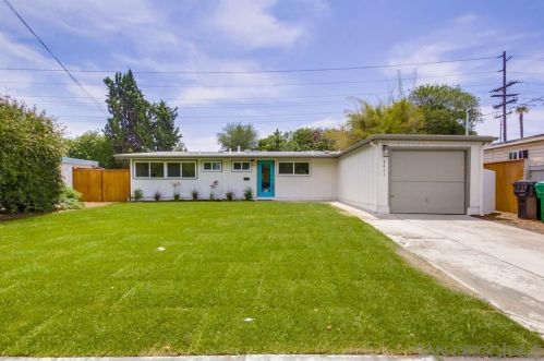 8411 Blue Lake Dr, San Diego, CA 92119-3403