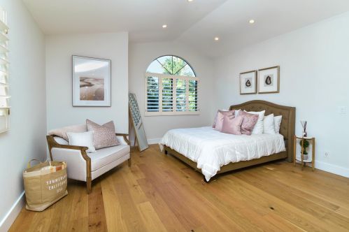 560 Apple Grove Cir, Santa Barbara CA  93105-4086 exterior