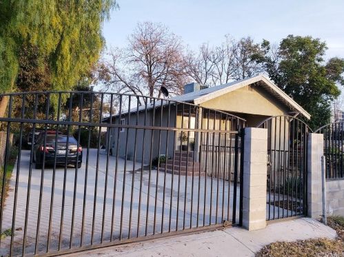 895 Sunnyside Ave, San Bernardino, CA 92408-2518