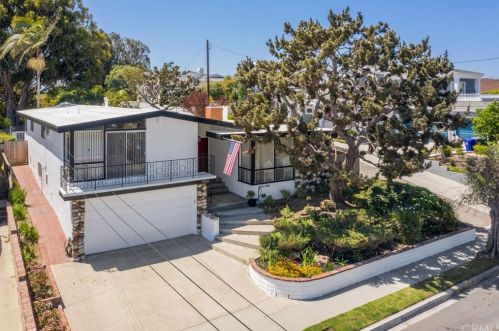 1420 2nd St, Manhattan Beach, CA 90266-6932