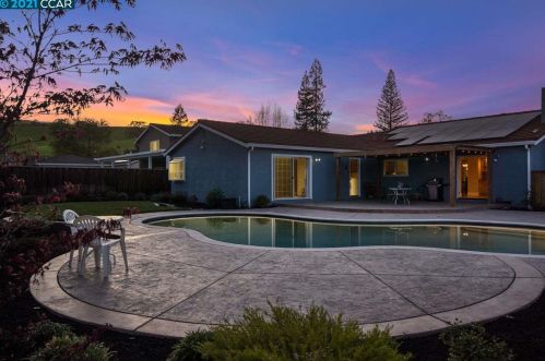 2776 Ellingson Way, San Ramon CA  94583-2409 exterior