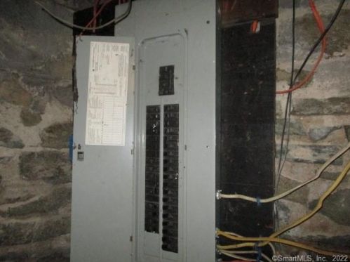 939 Noble Ave, Bridgeport CT 06608-1057 exterior