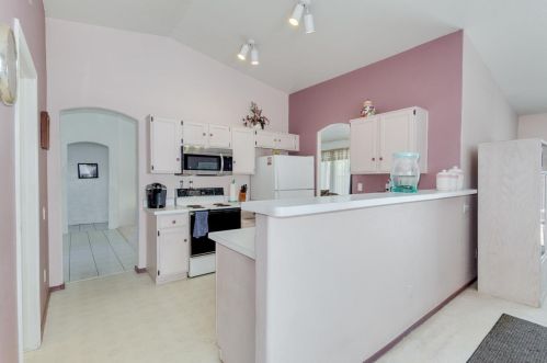 393 Amoroso Dr, Gilbert AZ 85233-7204 exterior