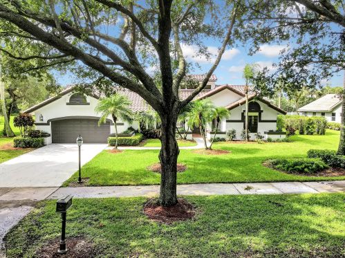 3420 Rabbit Hollowe Cir, Delray Beach, FL 33445-6697
