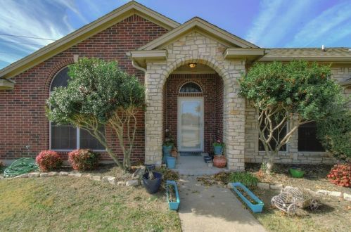 213 Waverly Ct, Weatherford, TX 76085-3623