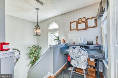 558 Cedar Hollow Dr, Yardley, PA 19067-6358