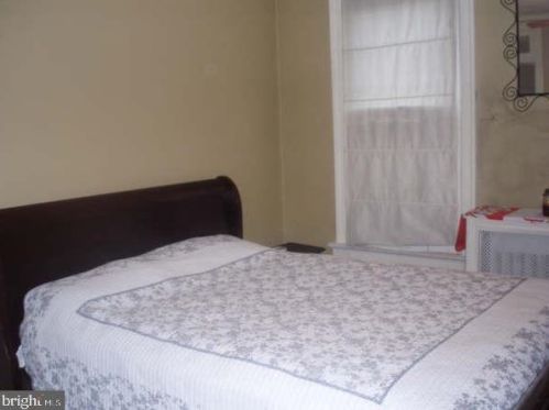 1233 Pennsylvania Ave, Washington, DC 20003-2227