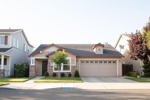 2393 Terralinda Dr, Turlock, CA 95382-8678
