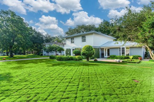 229 Country Club Rd, Shalimar, FL 32579-2219