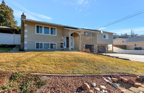 8867 Capella Way, Sandy, UT 84093-1538