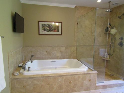 13 Liberty Ct, Montgomery NY  12549-2041 exterior