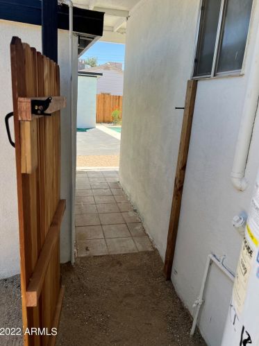 3906 13th Pl, Phoenix AZ  85014-4904 exterior