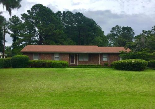 136 Blount Dr, Wilmington, NC 28411-9011