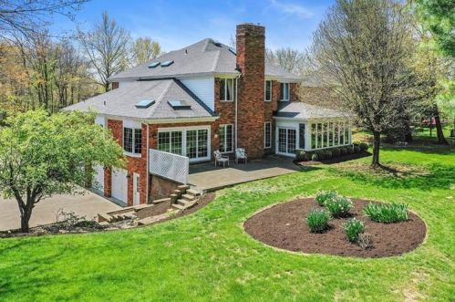 1819 Villa Dr, Gibsonia, PA 15044-7446