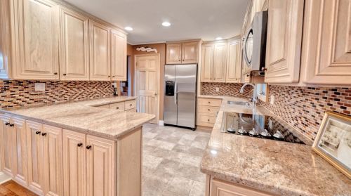 1940 Wilson Ave, North Bellmore, NY 11710-1020