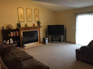 2351 10th St, Iowa City, IA 52241-1217