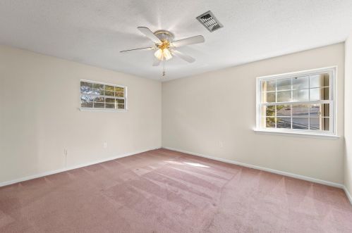 37 Walnut Ave, Shalimar FL  32579-1121 exterior