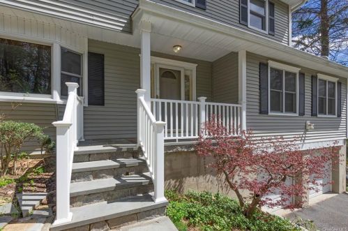 12 Baldwin Hills Rd, Millwood, NY 10546-1001
