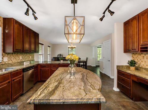 60 Kinsley Ln, Fredericksburg VA  22406-4089 exterior