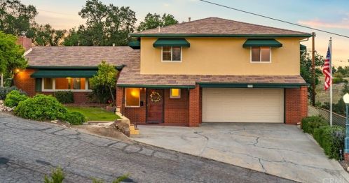 1750 Highland Park Dr, Lake Nacimiento, CA 93446-1567