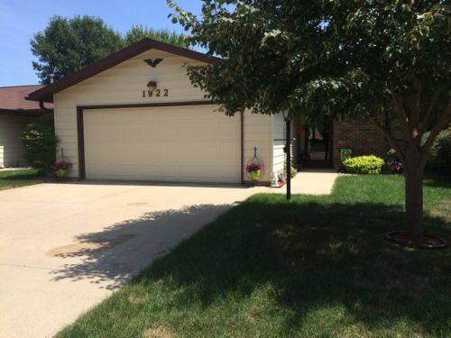 1922 Randall Rd, Roselle, IA 51401-3742