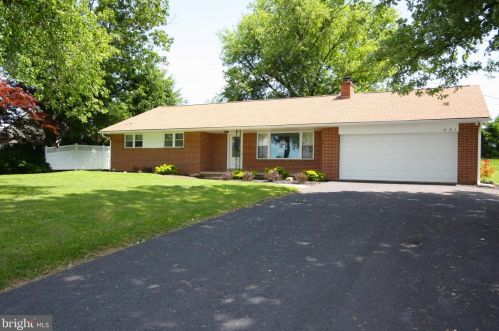 431 Sharadin Rd, Greenwich PA  19530-9704 exterior