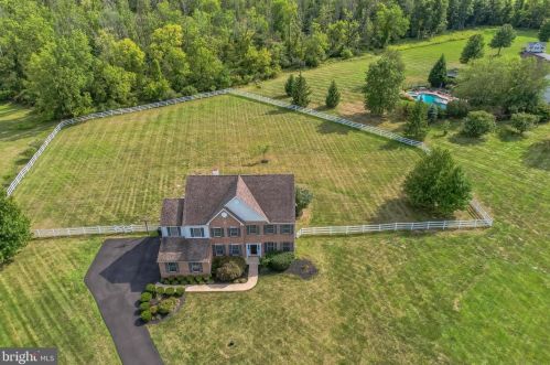 1070 Kriebel Mill Rd, Norristown, PA 19403-1047