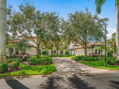 28540 Calabria Ct, Naples, FL 34110-2860
