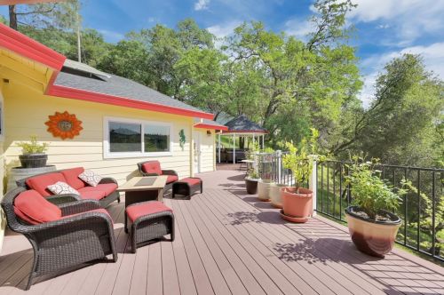 18883 Hummingbird Dr, Lake Wildwood CA  95946-9694 exterior