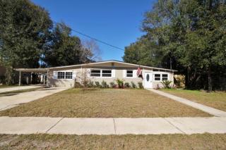 7633 Tacony Dr, Jacksonville, FL 32277-2865