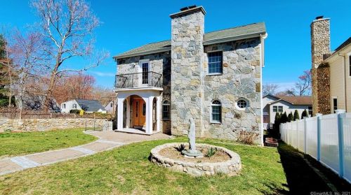 57 Barholm Ave, Stamford, CT 06907-1302