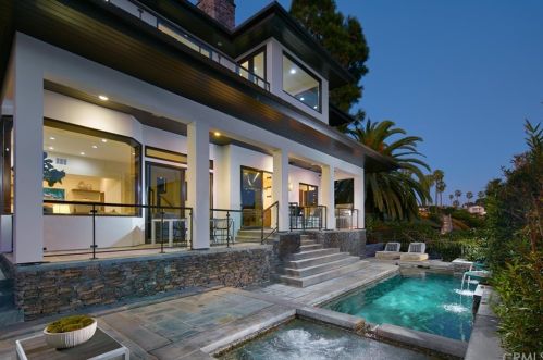 2907 Cliff Dr, Newport Beach, CA 92663-4021