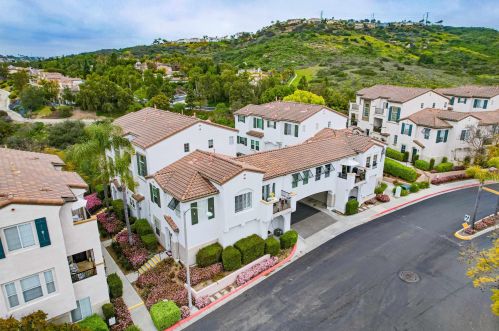 3147 Via Puerta, Carlsbad CA  92009-6081 exterior