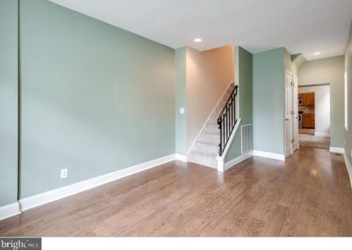 810 Catharine St, Philadelphia, PA 19147-3936