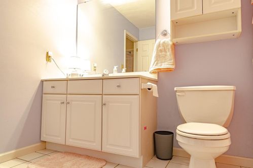 10641 Manor Dr, Dyer IN  46373-9119 exterior