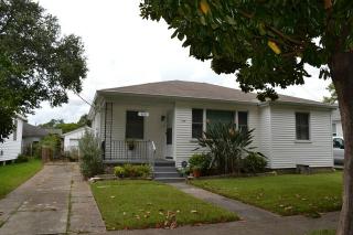 608 Honore Dr, New Orleans, LA 70121-1607
