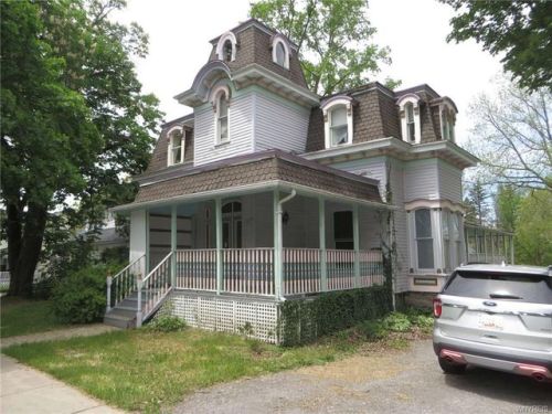 37 Main St, Pembroke, NY 14036-9665