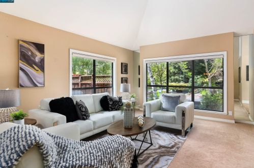 90 Wild Oak Ct, Danville CA  94506-4546 exterior