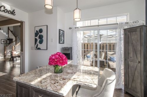 4 Stevens Ln, Martinsville NJ  08836-2249 exterior