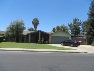 801 Elsey St, Bakersfield, CA 93309-1421