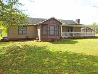 152 Old Camargo Rd, Fayetteville, TN 37334-6307