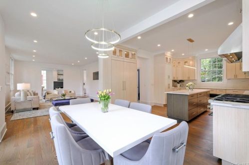 41 Walworth Ave, Scarsdale NY  10583-1433 exterior