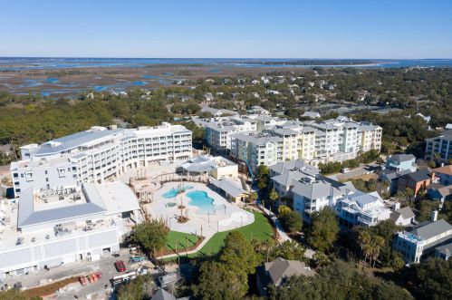 5804 Palmetto Dr, Isle Of Palms SC 29451-3813 exterior