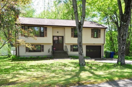 300 Carriage Way, Windsor, CT 06095-2009